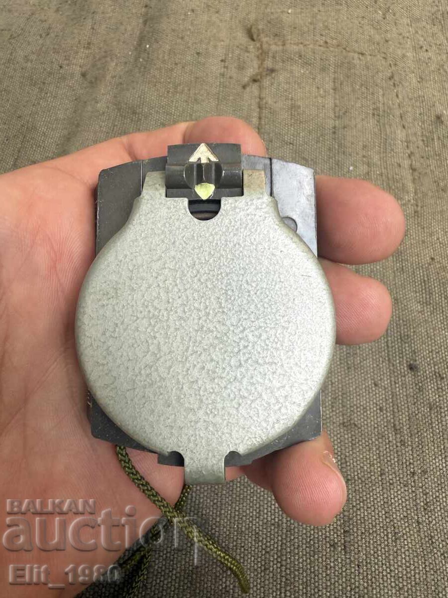 Livrarea Busolă militară germană