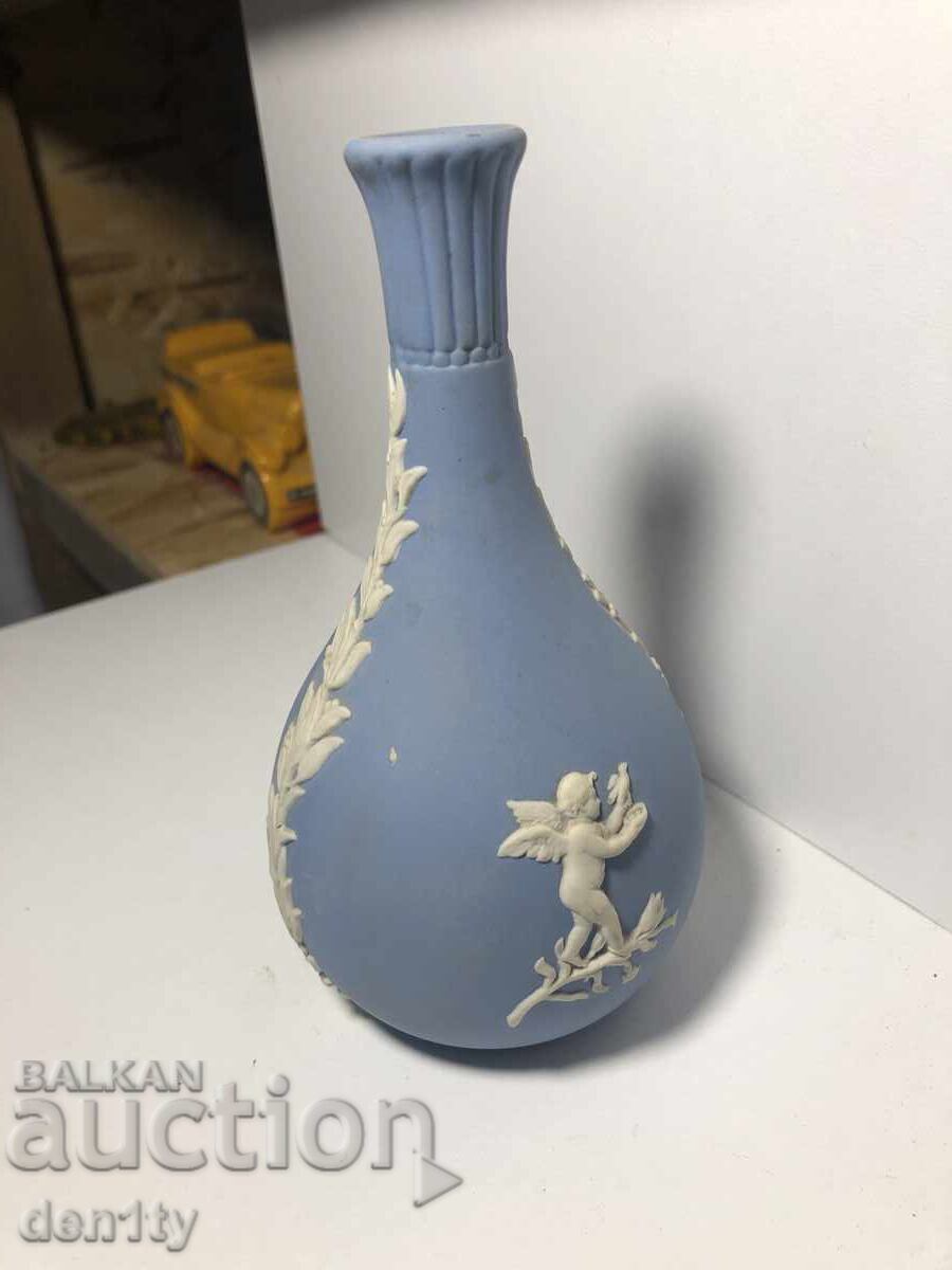 малка ваза веджвуд Wedgwood с цена 25.00 лв. | € 12.78
