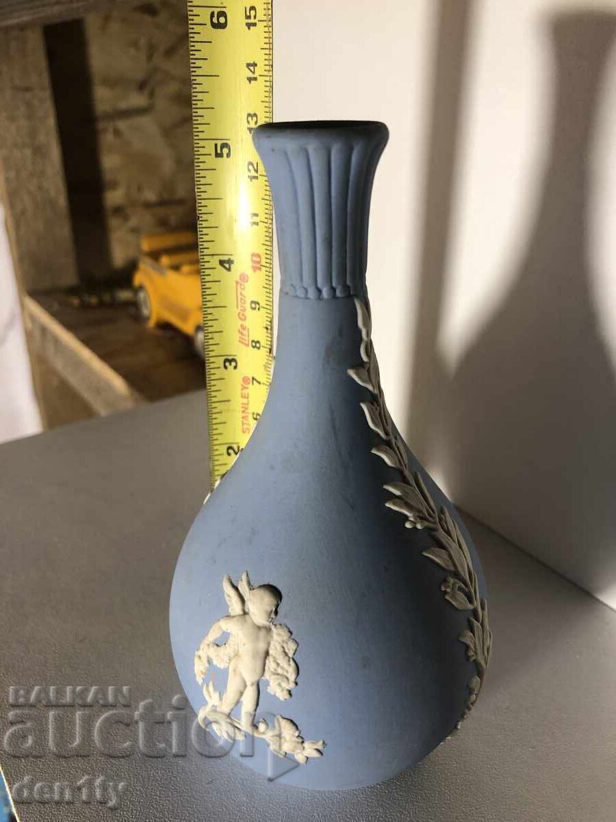 малка ваза веджвуд Wedgwood - 6