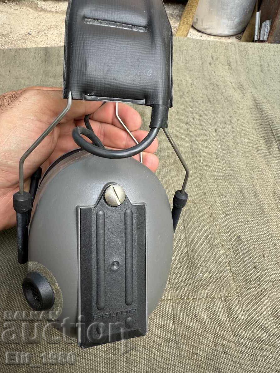 Auction PELTOR TACTICAL Active Earmuffs Auction PELTOR TACTICAL Active Earmuffs