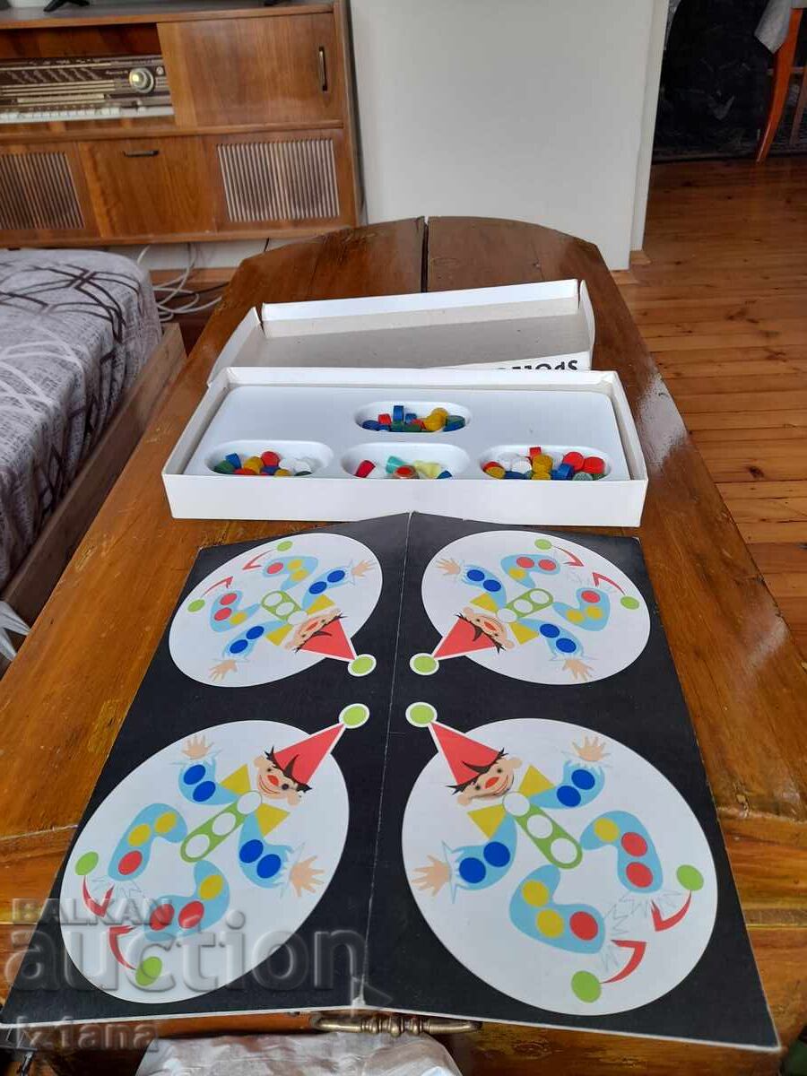 Old Children's Game Checkers with price 45.00 BGN | € 23.01 Old Children's Game Checkers with price 45.00 BGN | € 23.01