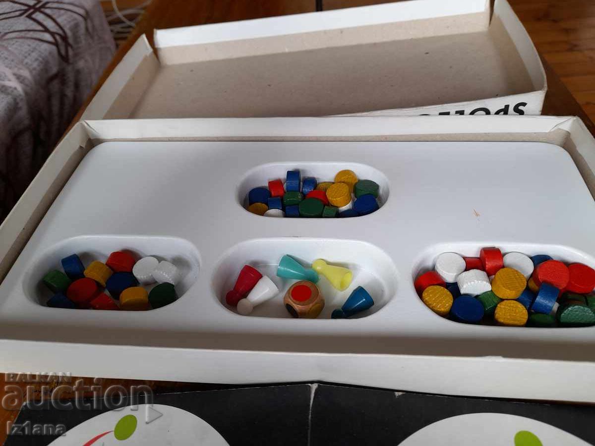 Delivery of Old Children's Game Checkers Delivery of Old Children's Game Checkers