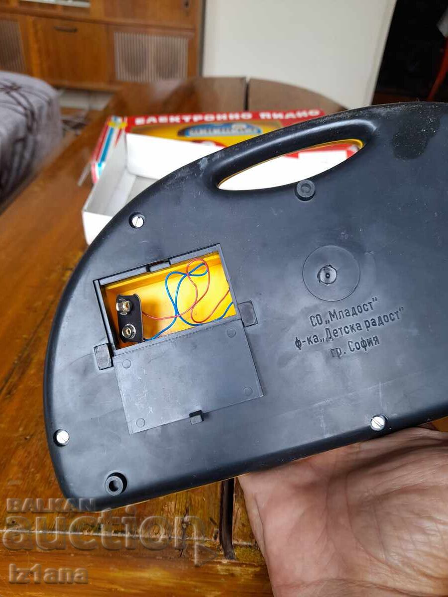 Παλιό Παιδικό Ηλεκτρονικό Πιάνο - 5