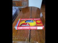 Pian electronic vechi pentru copii