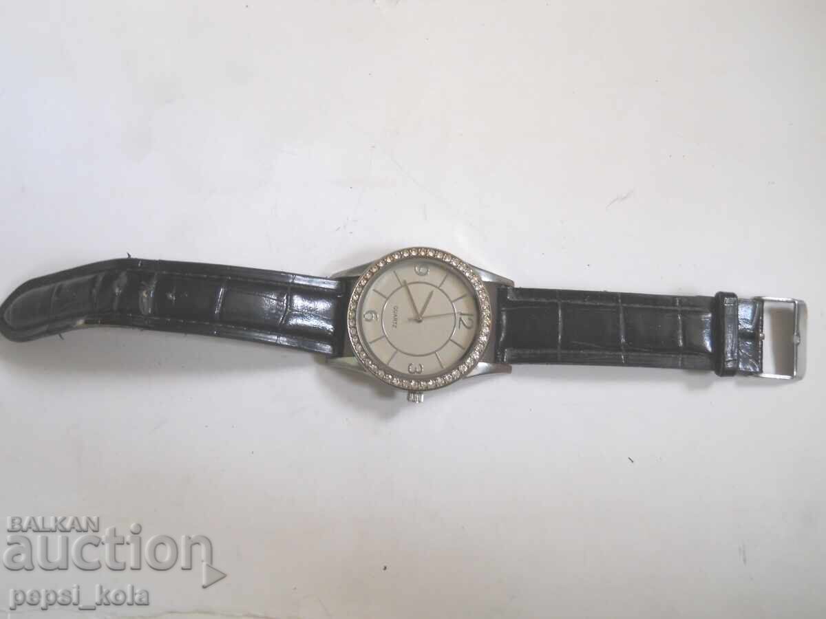 Γυναικείο ρολόι χαλαζία "Spirit" με τιμή 5.00 BGN | € 2.56