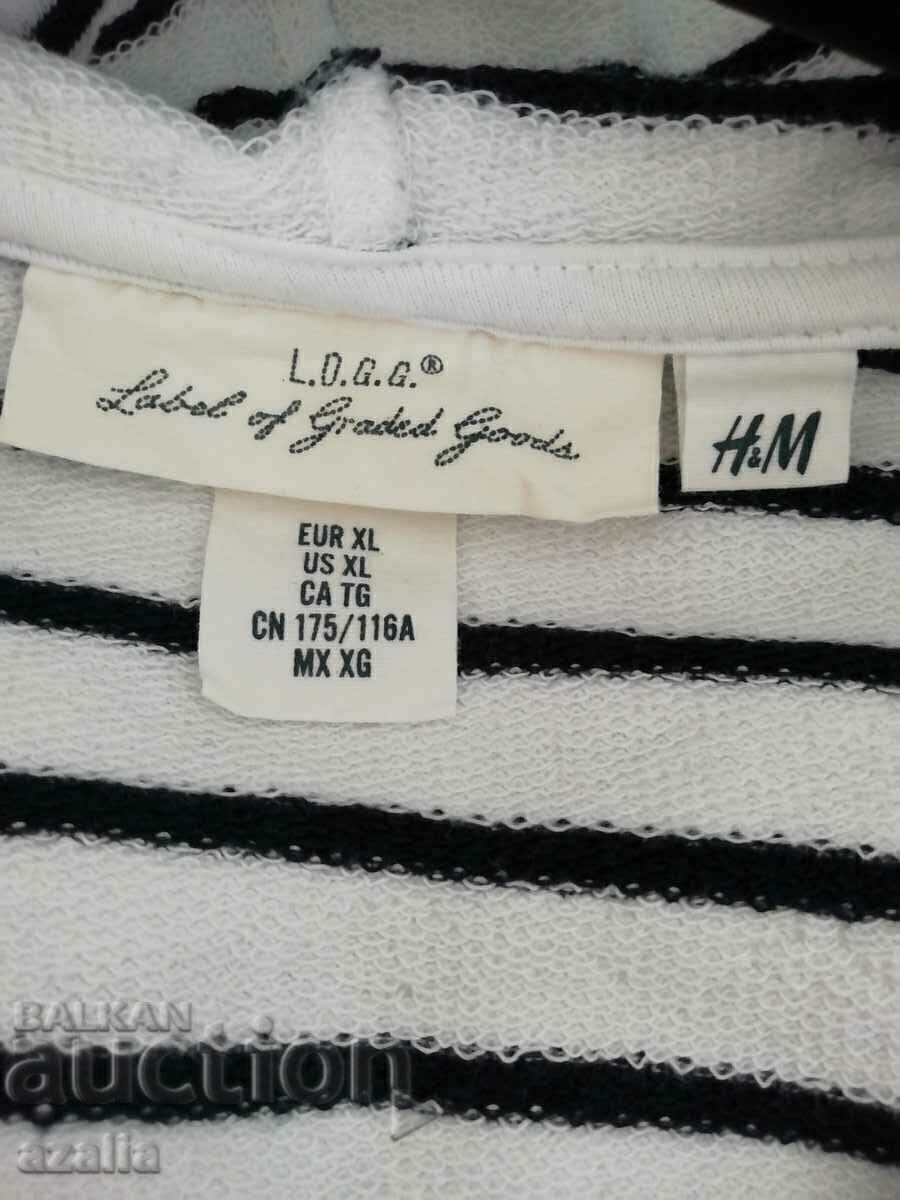 Auction Excellent hooded sweatshirt, 100% cotton Auction Excellent hooded sweatshirt, 100% cotton