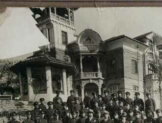 ΤΡΑΠΕΖΙ ΣΤΡΑΤΙΩΤΙΚΗ ΚΑΛΥΒΑ ΤΑΡΝΟΒΟ ΦΩΤΟΓΡΑΦΙΑ ΦΩΤΟΓΡΑΦΙΑ ΧΑΡΤΟ - 5