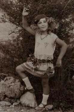 Delivery of 1930 ETROPOLE CHILD GIRL CHILD PICTURE PHOTOGRAPH CARDBOARD