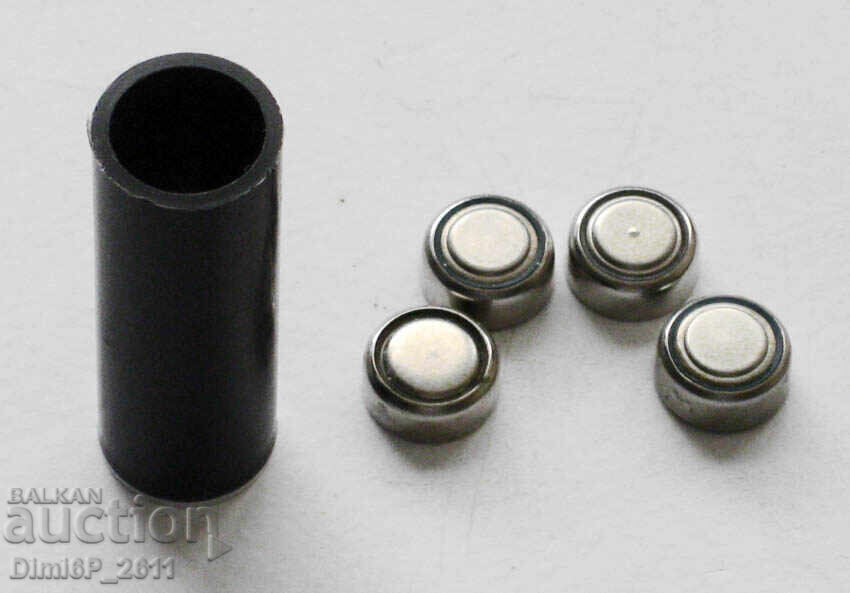 ADAPTOR BATERIE pentru YASHICA ELECTRO 35 G, GS, GT, GSN, GTN cu preț € 6.14 | 12.01 BGN