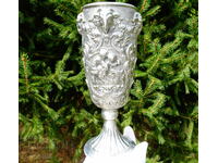 Pahar de vin din staniu, cu capete de berbec, îngeri, baroc