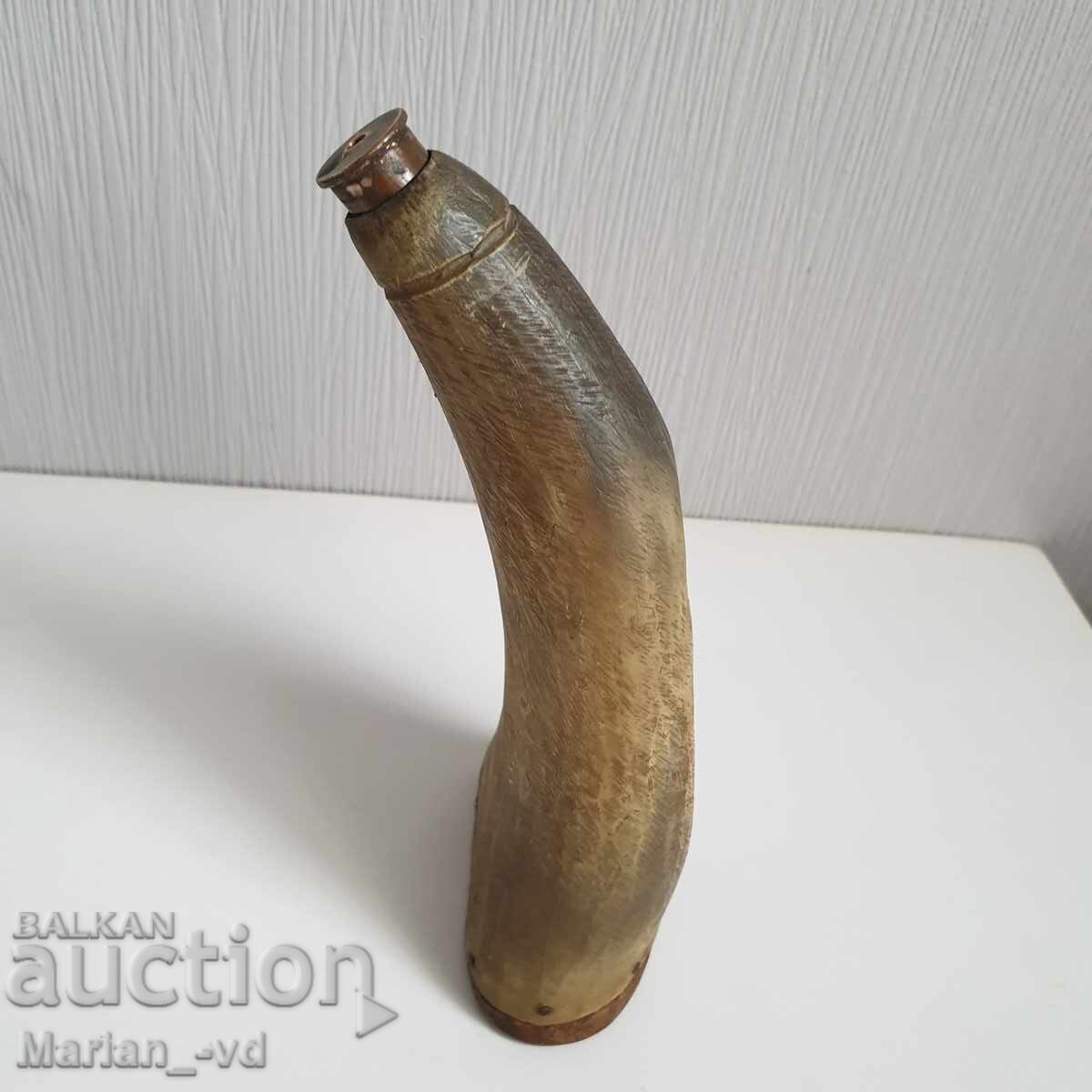 Butoi vechi de pulbere - 5