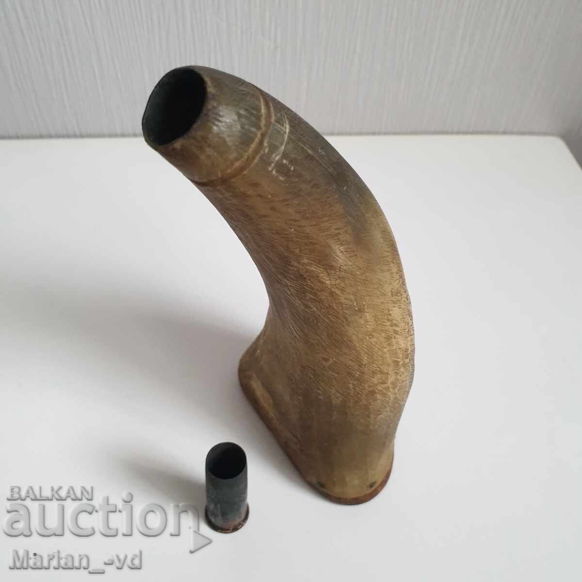 Butoi vechi de pulbere