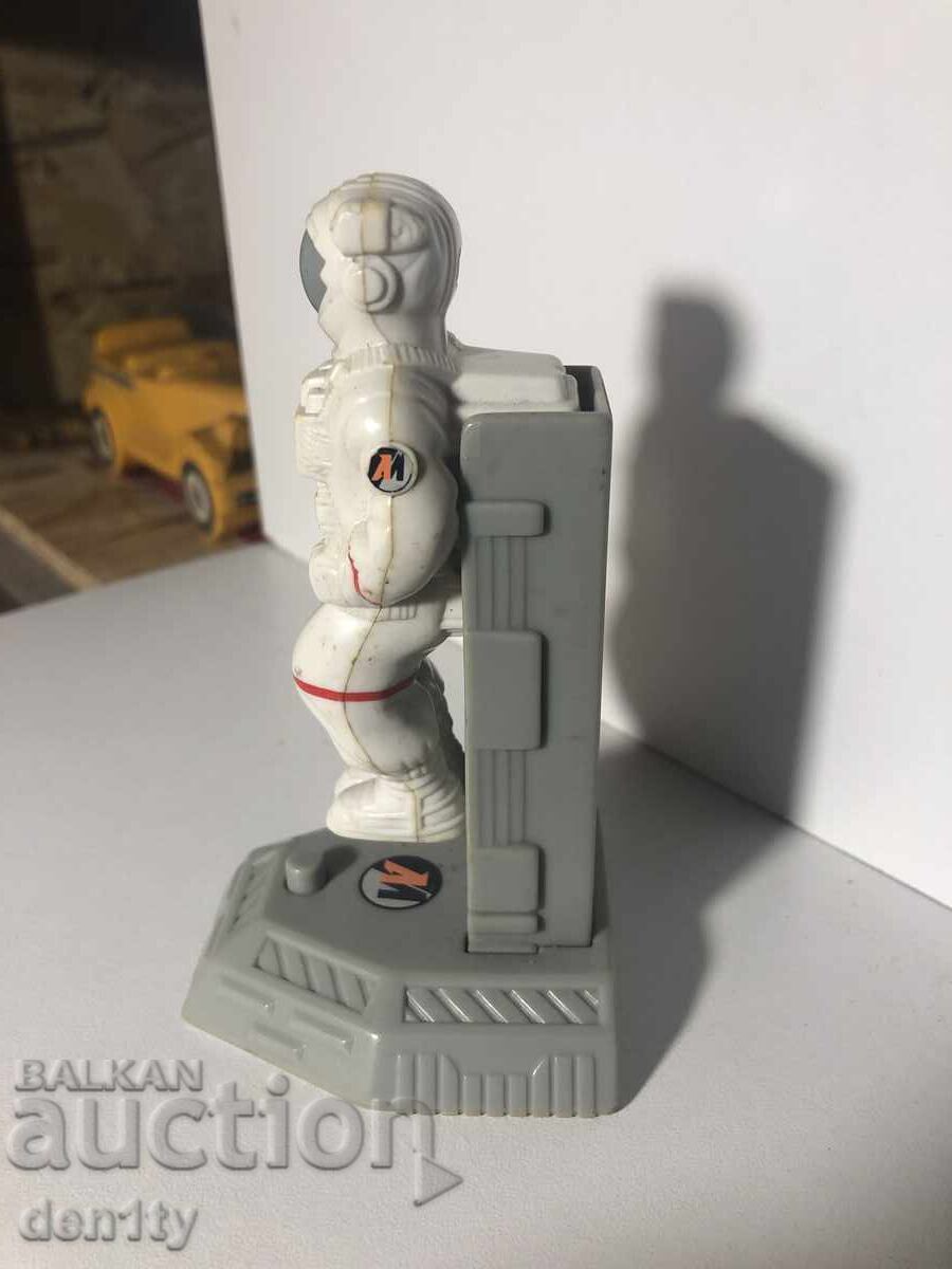 играчка астронавт макдоналдс екшън човече с цена 13.00 лв. | € 6.65