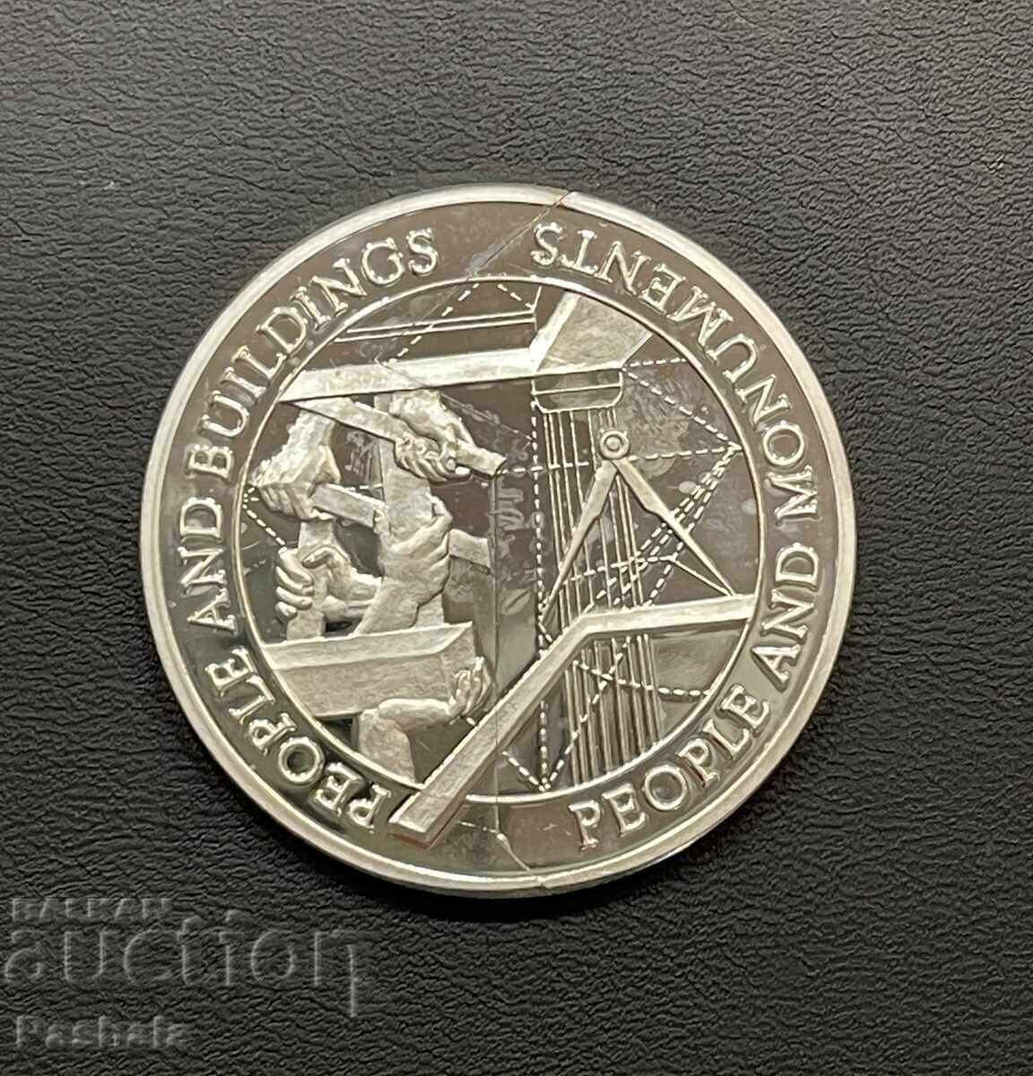 Delivery of 5 Kiribati Dollars and 5 Samoan Dollars 2000