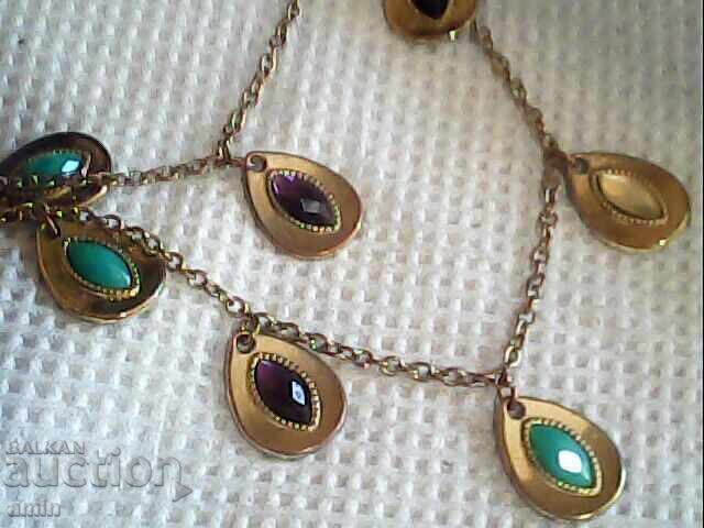Delivery of Beautiful, elegant necklace with natural stones, 30g