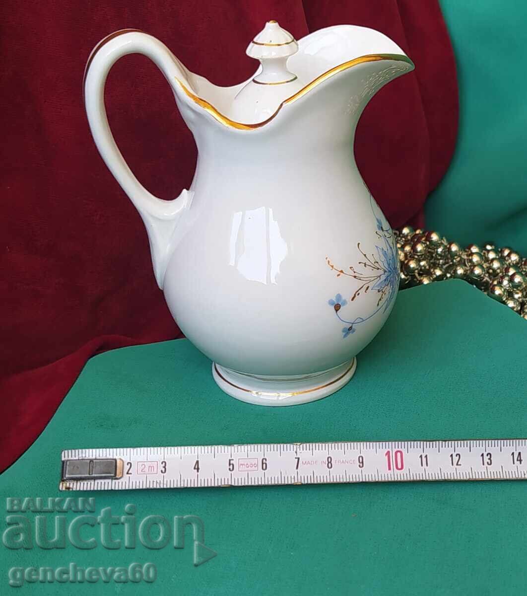 Доставка на Красива каничка за мляко от фин порцелан Доставка на Красива каничка за мляко от фин порцелан