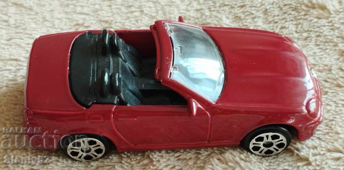 Mașină de jucărie Mercedes 7/3 cm. corp metalic cu preț 10.00 BGN | € 5.11