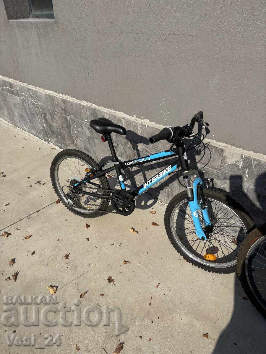 20-inch Bicycle with price 100.00 BGN | € 51.13