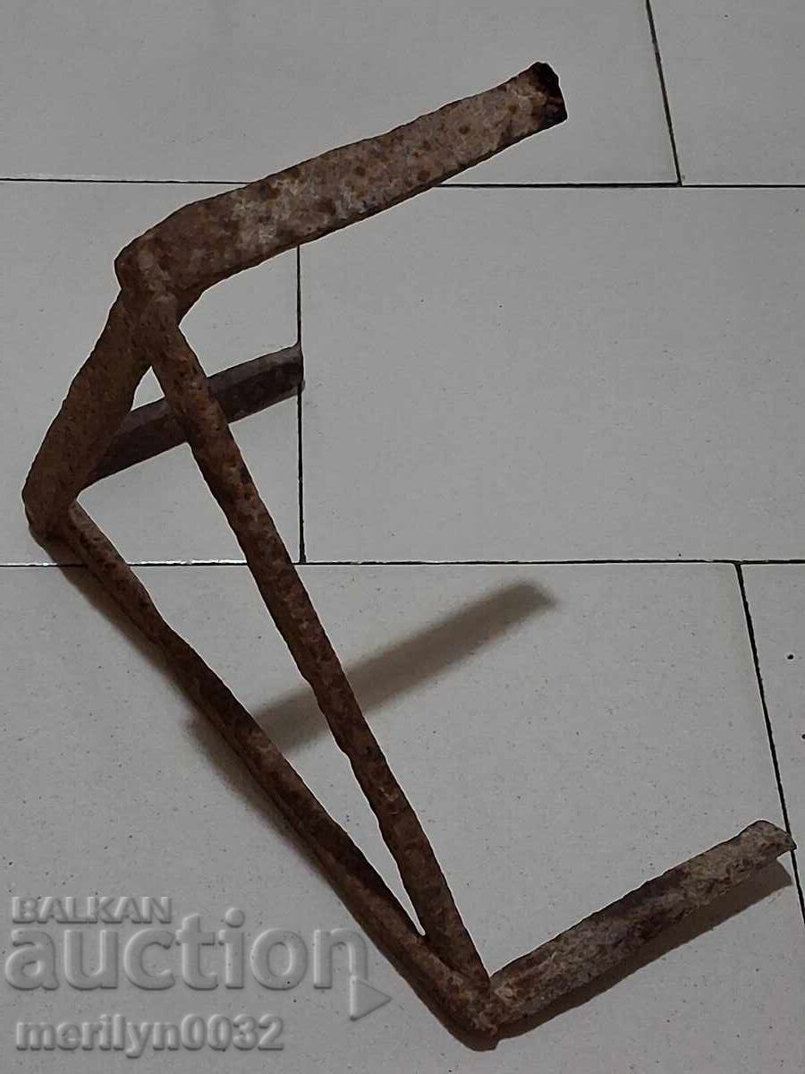 Δημοπρασία Παλιό σφυρήλατο τηγάνι, σφυρήλατο σίδερο, πρωτόγονο πυροστιά Δημοπρασία Παλιό σφυρήλατο τηγάνι, σφυρήλατο σίδερο, πρωτόγονο πυροστιά