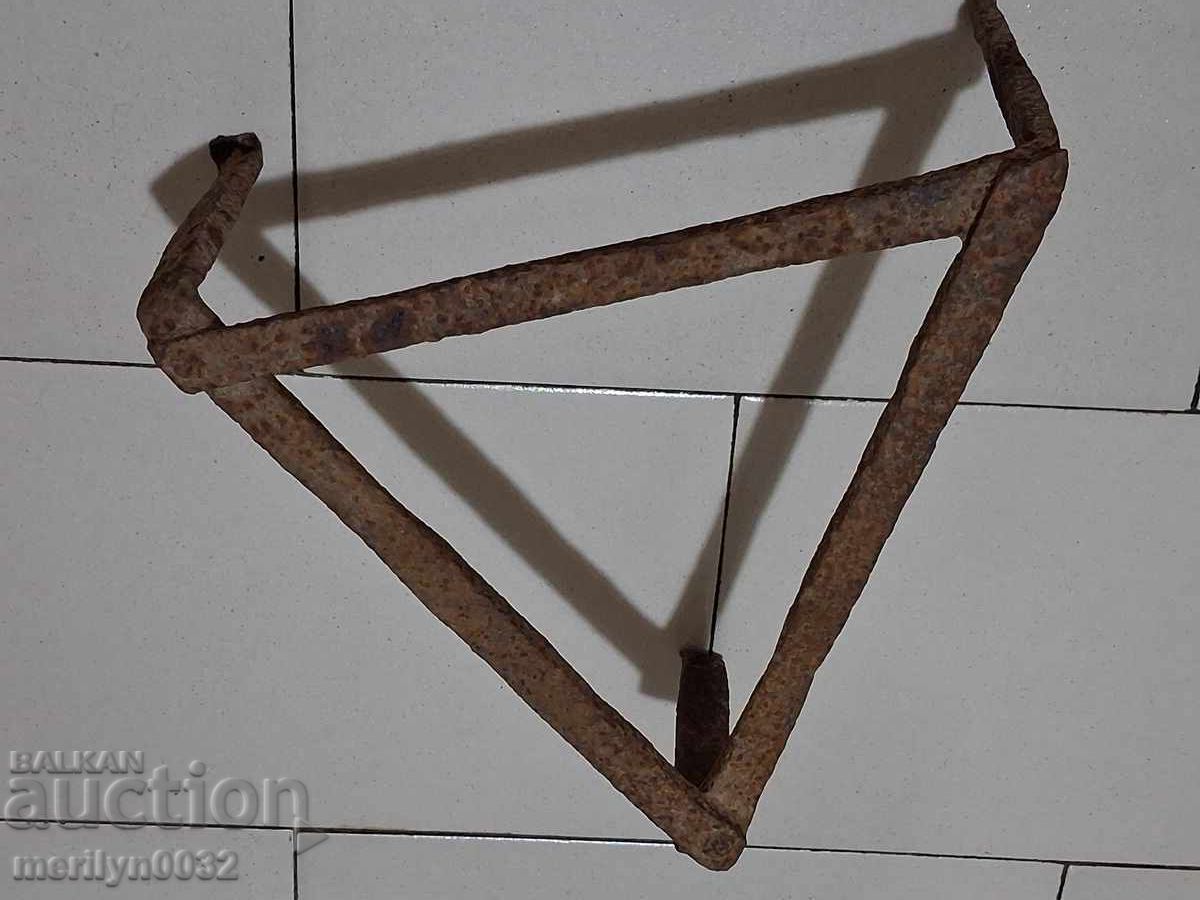 Παλιό σφυρήλατο τηγάνι, σφυρήλατο σίδερο, πρωτόγονο πυροστιά - 6 Παλιό σφυρήλατο τηγάνι, σφυρήλατο σίδερο, πρωτόγονο πυροστιά - 6