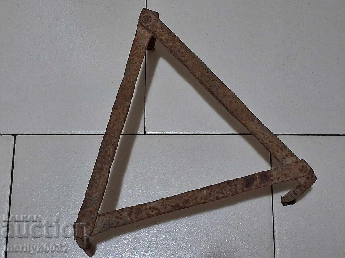 Παλιό σφυρήλατο τηγάνι, σφυρήλατο σίδερο, πρωτόγονο πυροστιά - 7 Παλιό σφυρήλατο τηγάνι, σφυρήλατο σίδερο, πρωτόγονο πυροστιά - 7