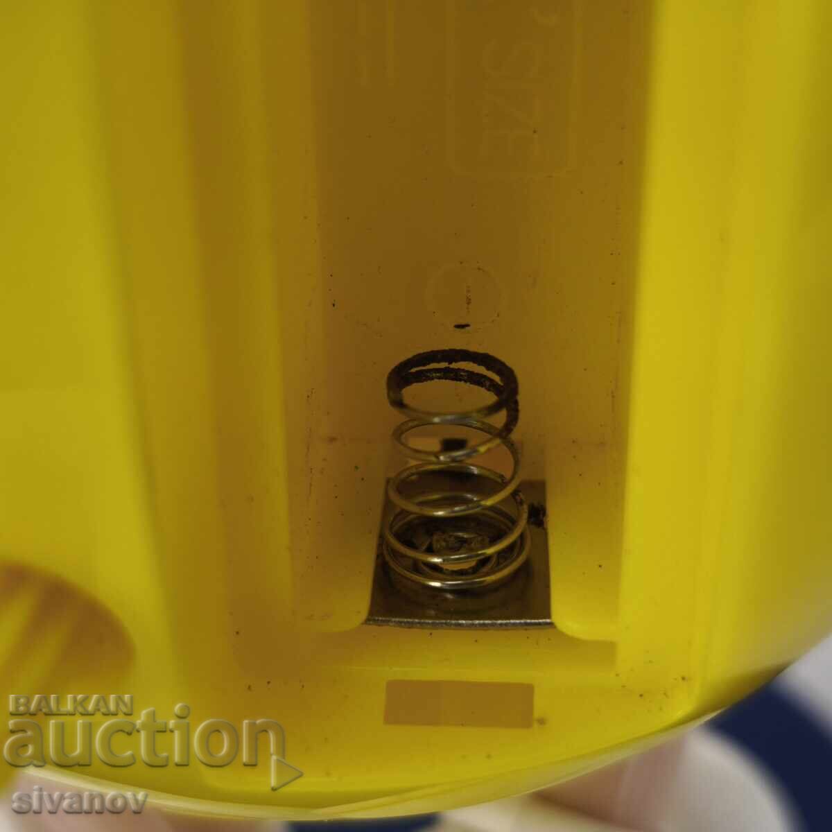 Доставка на M&M's жълтия бонбон рекламен часовник будилник  #6181