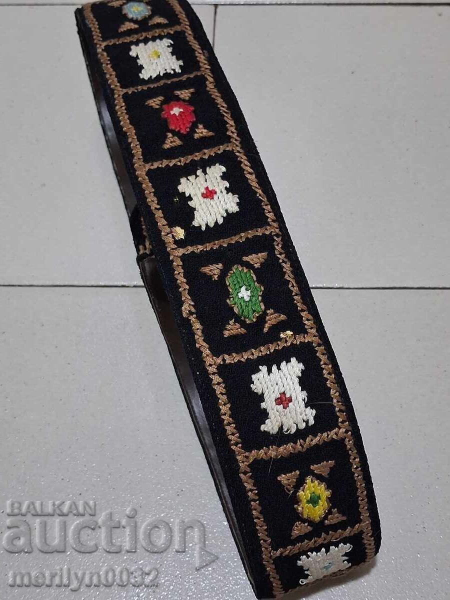 Delivery of Old belt for buckles, leather belt, folk costume
