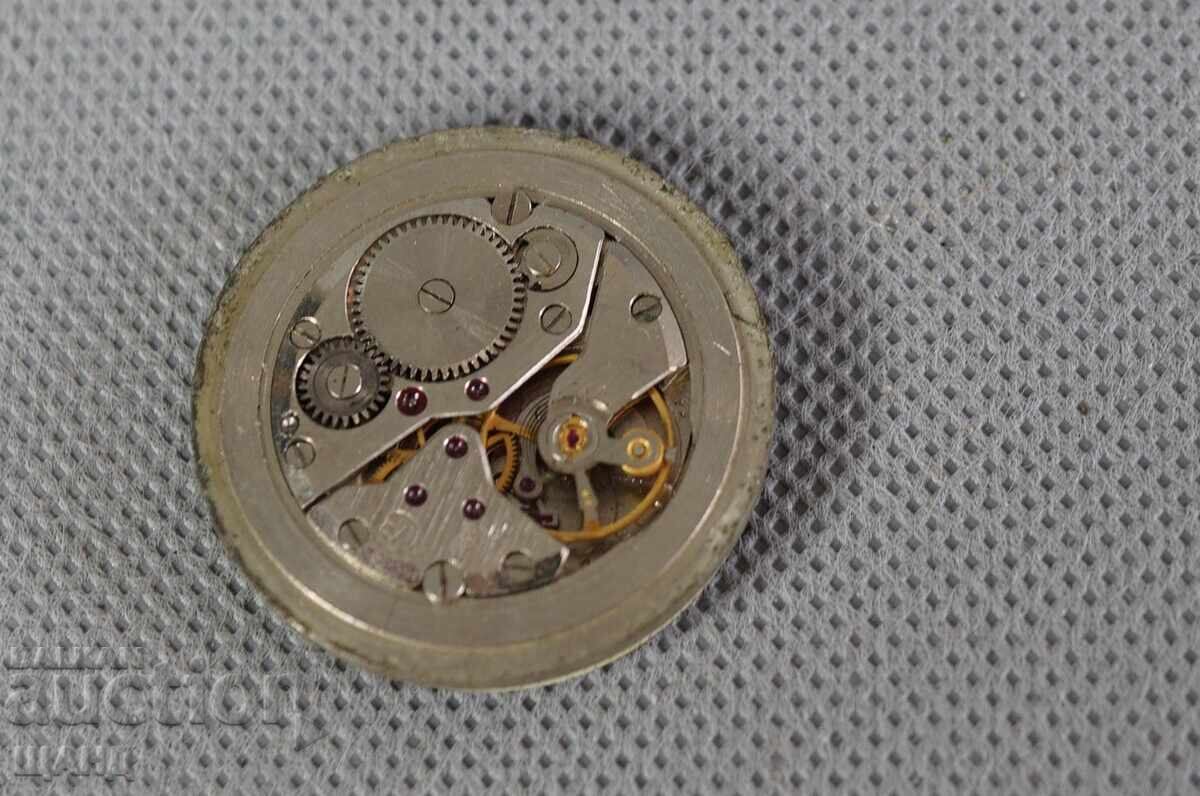 VOSTOK Σταρ Ρωσικό ανδρικό ρολόι χειρός μηχανισμός καντράν με τιμή 3.25 BGN | € 1.66 VOSTOK Σταρ Ρωσικό ανδρικό ρολόι χειρός μηχανισμός καντράν με τιμή 3.25 BGN | € 1.66