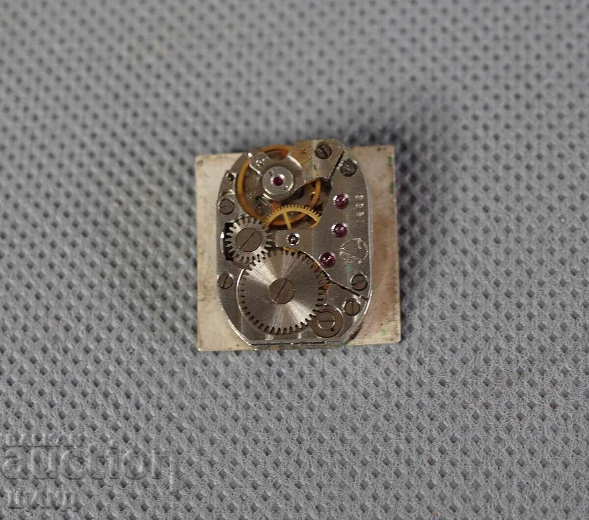 LUCH Σταρ ρωσικό χειροκίνητο ρολόι μηχανισμός καντράν με τιμή 3.25 BGN | € 1.66 LUCH Σταρ ρωσικό χειροκίνητο ρολόι μηχανισμός καντράν με τιμή 3.25 BGN | € 1.66