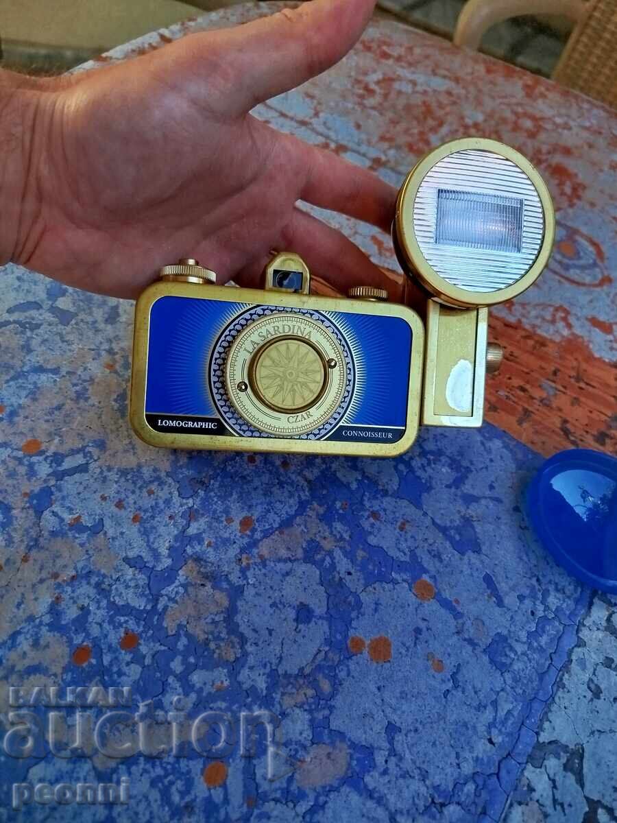 Φωτογραφική μηχανή Czar La Sardina με τιμή 75.00 BGN | € 38.35 Φωτογραφική μηχανή Czar La Sardina με τιμή 75.00 BGN | € 38.35
