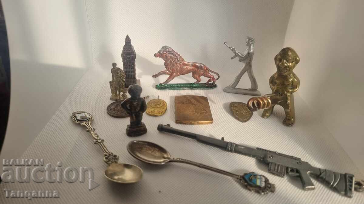 Разни фигурки