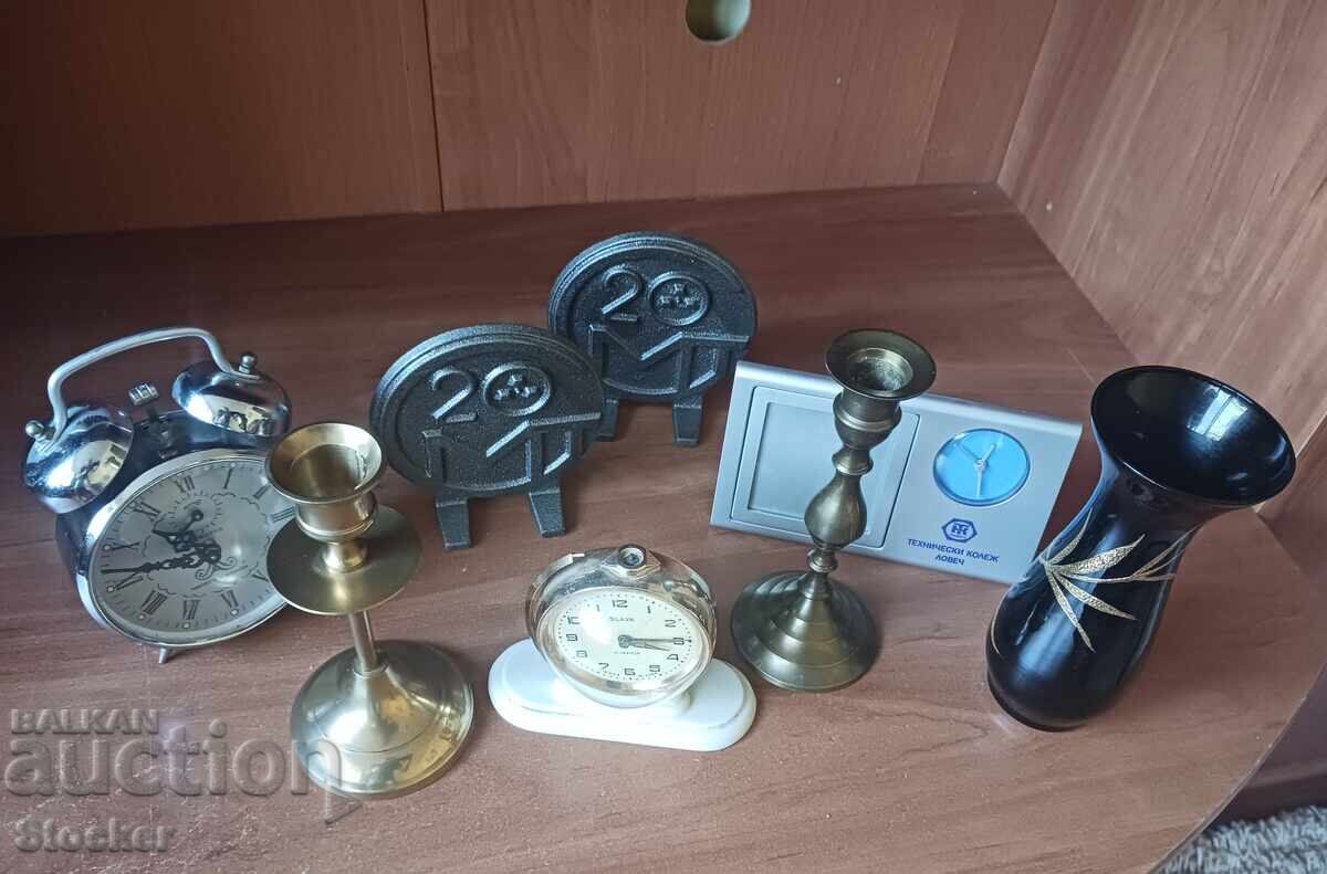 Παρτίδα επιτραπέζιων διακοσμητικών με τιμή 63.00 BGN | € 32.21 Παρτίδα επιτραπέζιων διακοσμητικών με τιμή 63.00 BGN | € 32.21