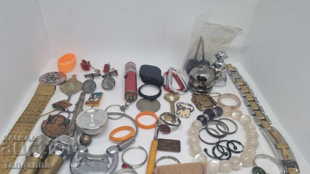 Bijuterii cu preț 12.00 BGN | € 6.14