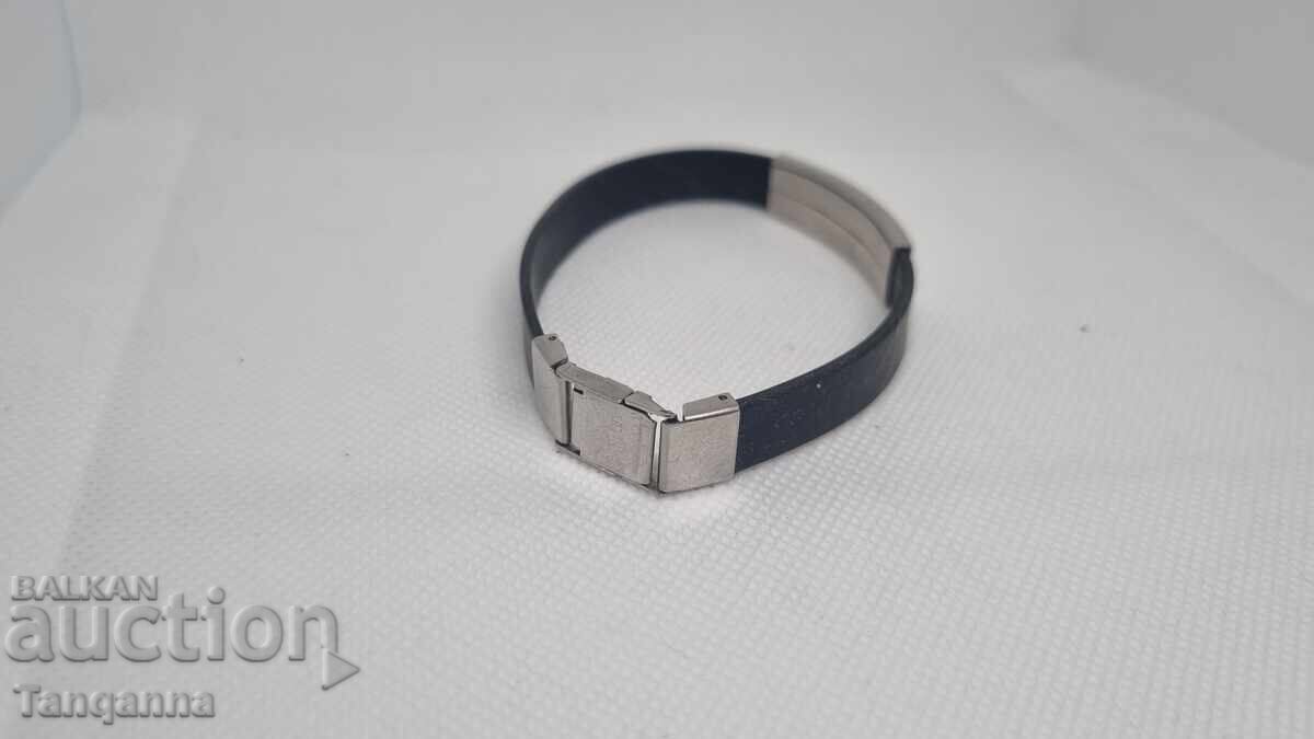 Λαστιχένιο βραχιόλι με τιμή 6.00 BGN | € 3.07 Λαστιχένιο βραχιόλι με τιμή 6.00 BGN | € 3.07