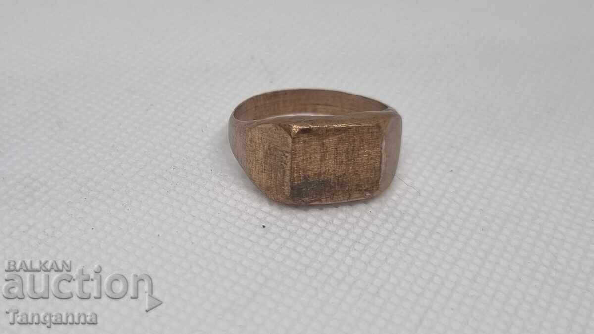 Стар жълт пръстен с цена 20.00 лв. | € 10.23 Стар жълт пръстен с цена 20.00 лв. | € 10.23