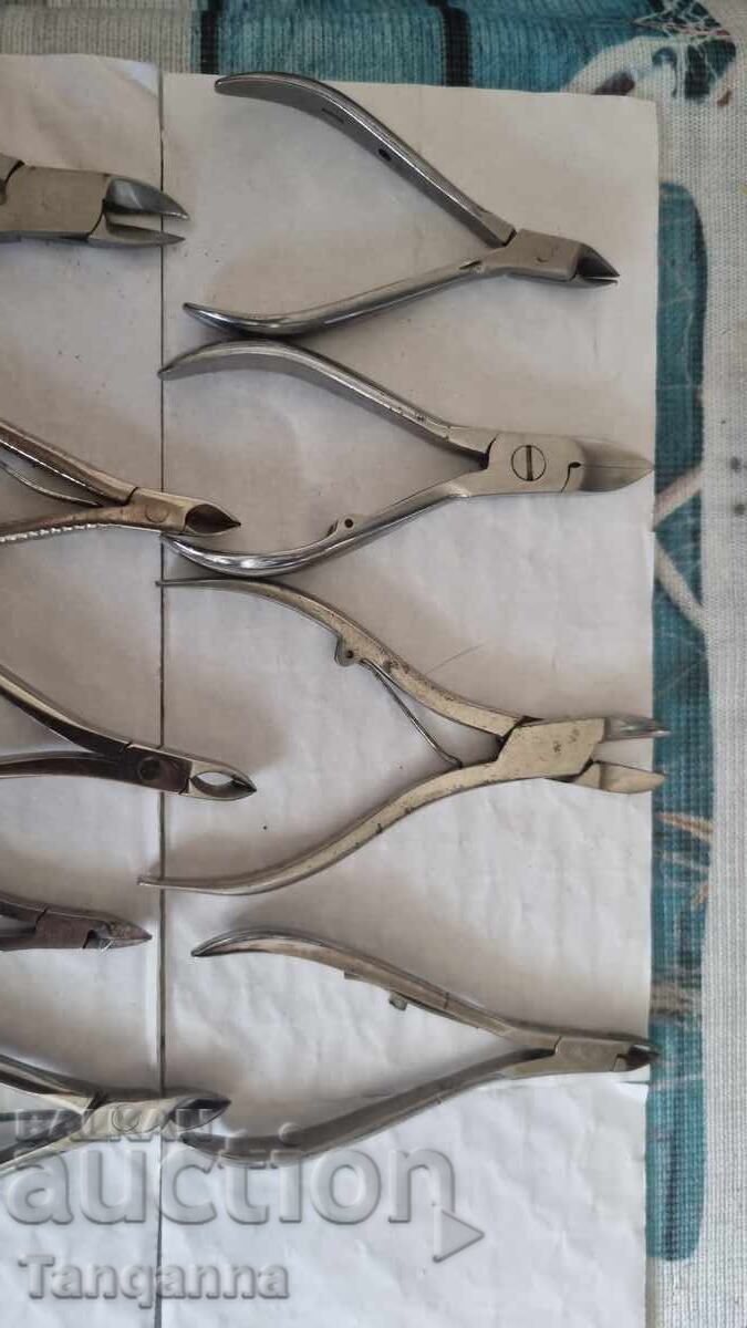 Εργαλεία Κοσμητικής με τιμή 30.00 BGN | € 15.34