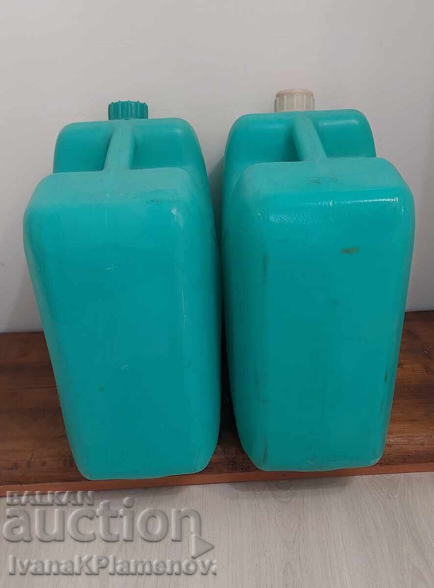 Туби 2 броя по 20 литра чисти - 5
