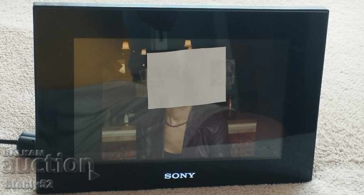 Ψηφιακή κορνίζα, ρολόι SONY. Για ανταλλακτικά, επισκευή με τιμή 20.00 BGN | € 10.23