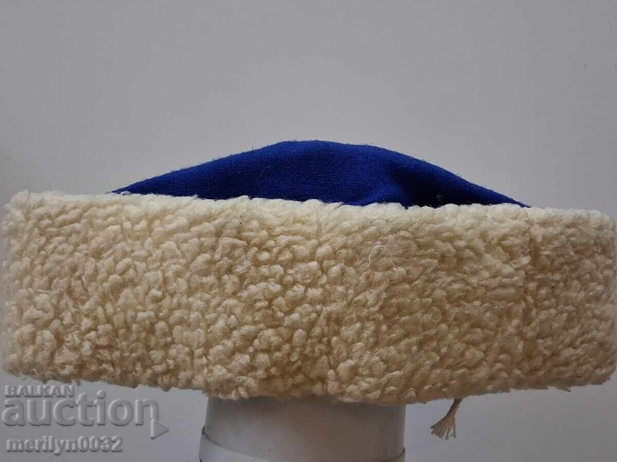 Σοσιαλιστικό καπελάκι του μικρού τσαβδάρη 2 με τιμή 49.00 BGN | € 25.05 Σοσιαλιστικό καπελάκι του μικρού τσαβδάρη 2 με τιμή 49.00 BGN | € 25.05