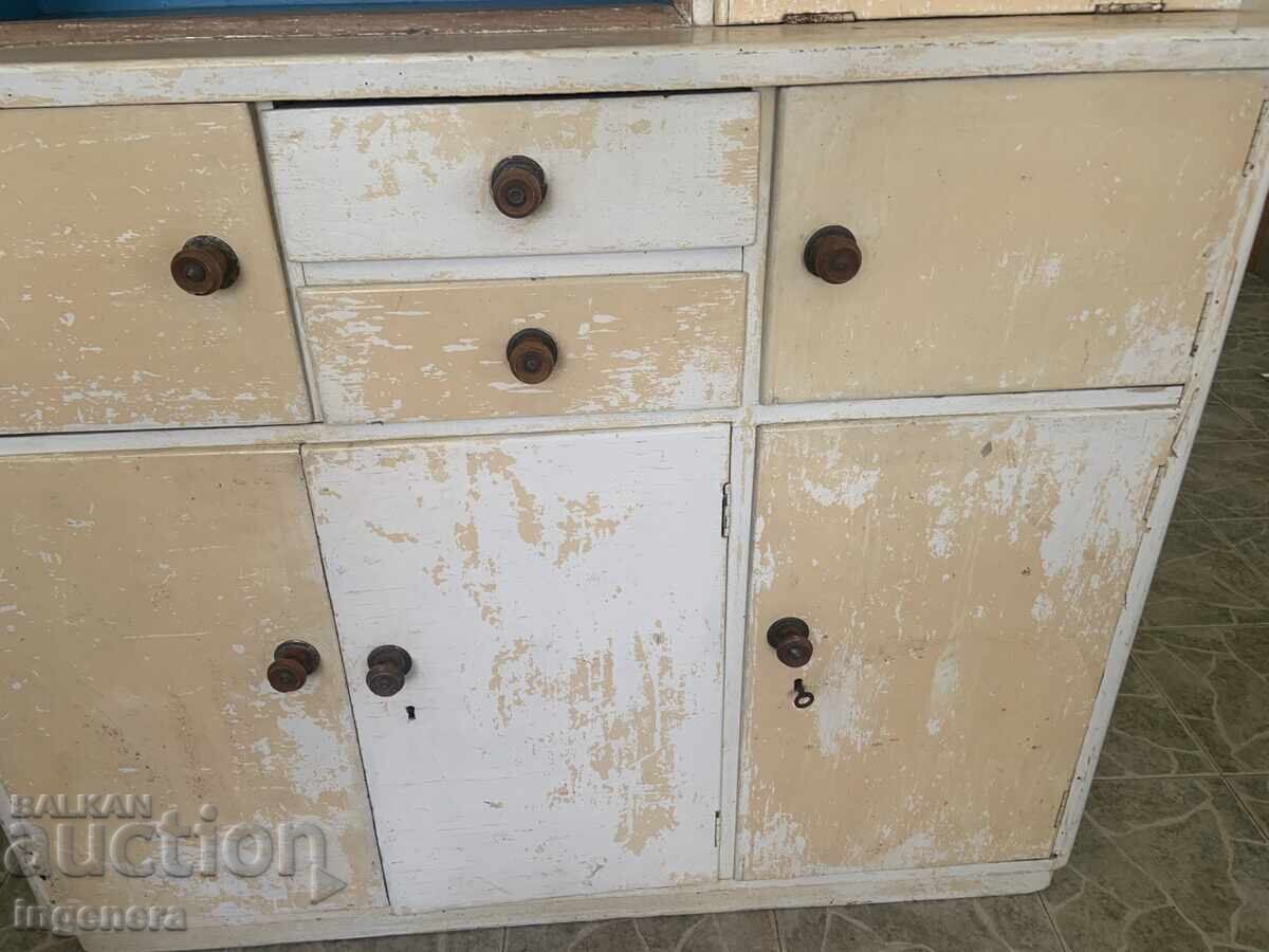 Δημοπρασία ΜΠΟΥΦΕΣ ΑΝΤΙΚΕ ΣΕ ΚΟΥΖΙΝΑ ΓΙΑ ΑΝΑΠΑΛΑΙΩΣΗ