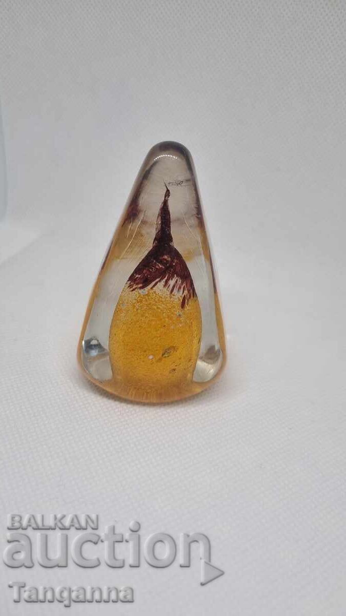 Delivery of Glass souvenir