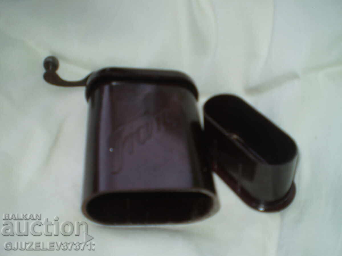 Auction Vintage German Bakelite Coffee Grinder from World War II Auction Vintage German Bakelite Coffee Grinder from World War II