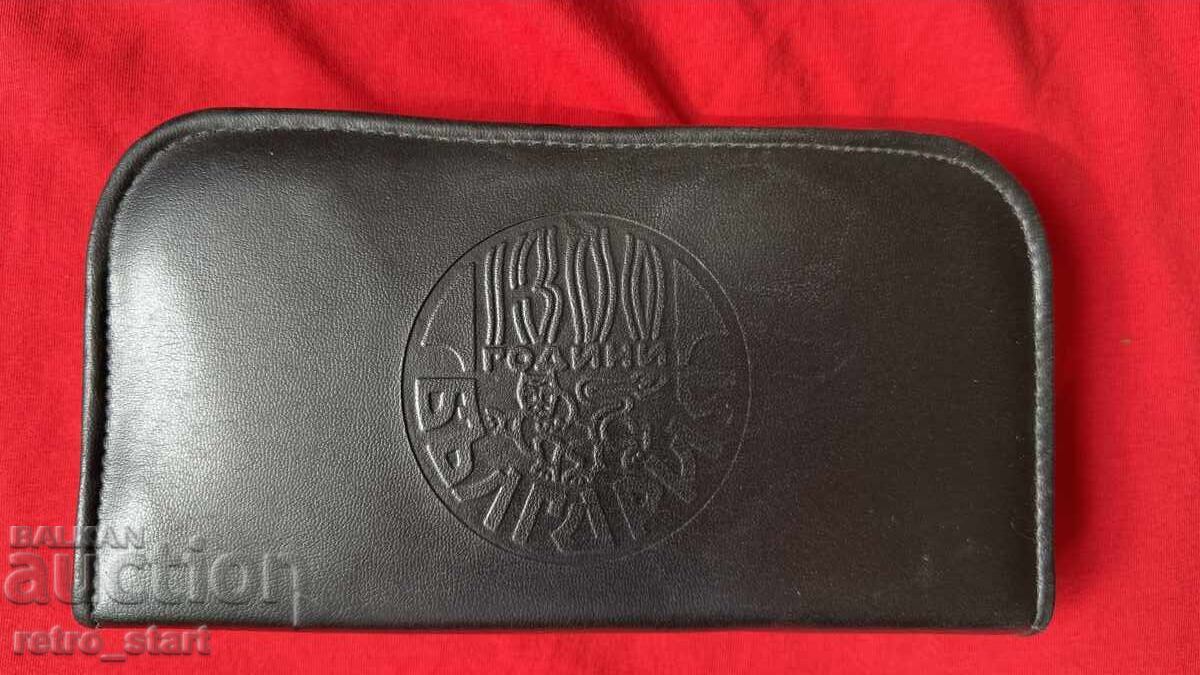 Geantă de toaletă turistică din perioada socialistă. 1300 g. Bulgaria, Nou! cu preț 50.00 BGN | € 25.56 Geantă de toaletă turistică din perioada socialistă. 1300 g. Bulgaria, Nou! cu preț 50.00 BGN | € 25.56