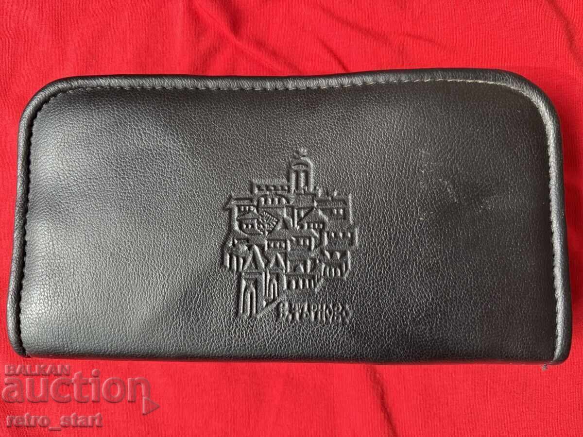 Trusă de toaletă turistică din epoca socialistă. Veliko Tărnovo, Nouă! cu preț € 30.68 | 60.00 BGN