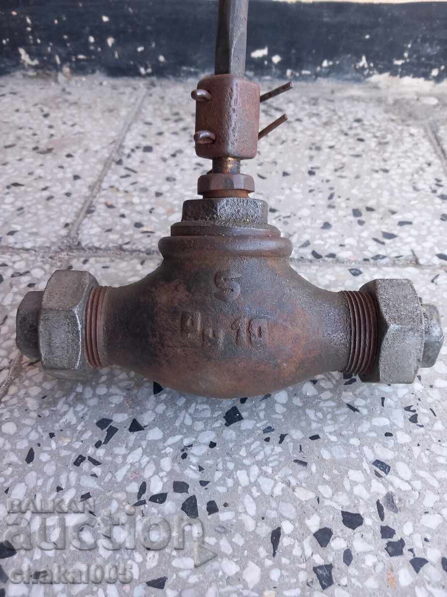 Macara pentru trotuar cu preț € 15.00 | 29.34 BGN