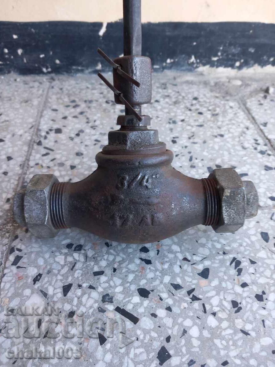 Auction  Pavement crane