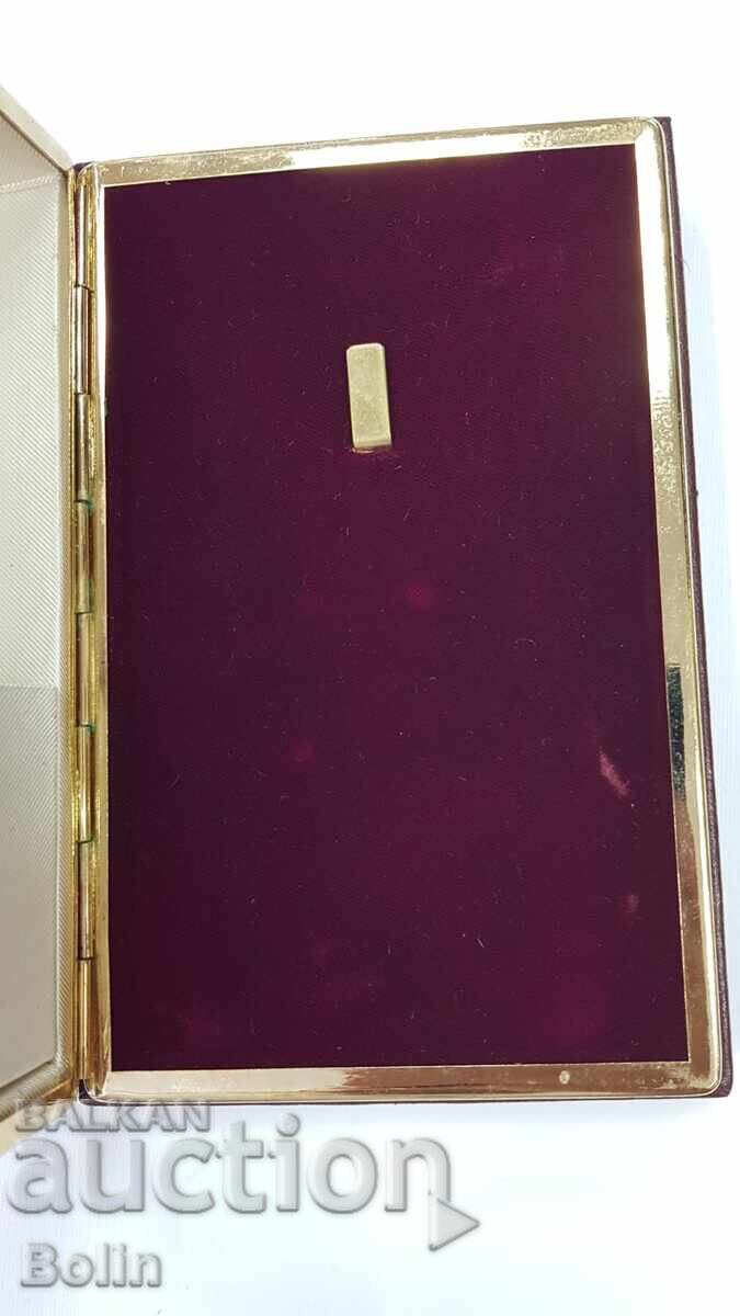 Ryadka πολυτελής θήκη για χρυσό παράσημο Γκεόργκι Δημητρόφ - 5