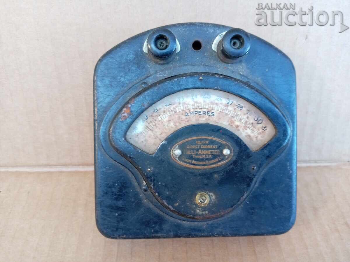 старинен бакелитов уред Лондон