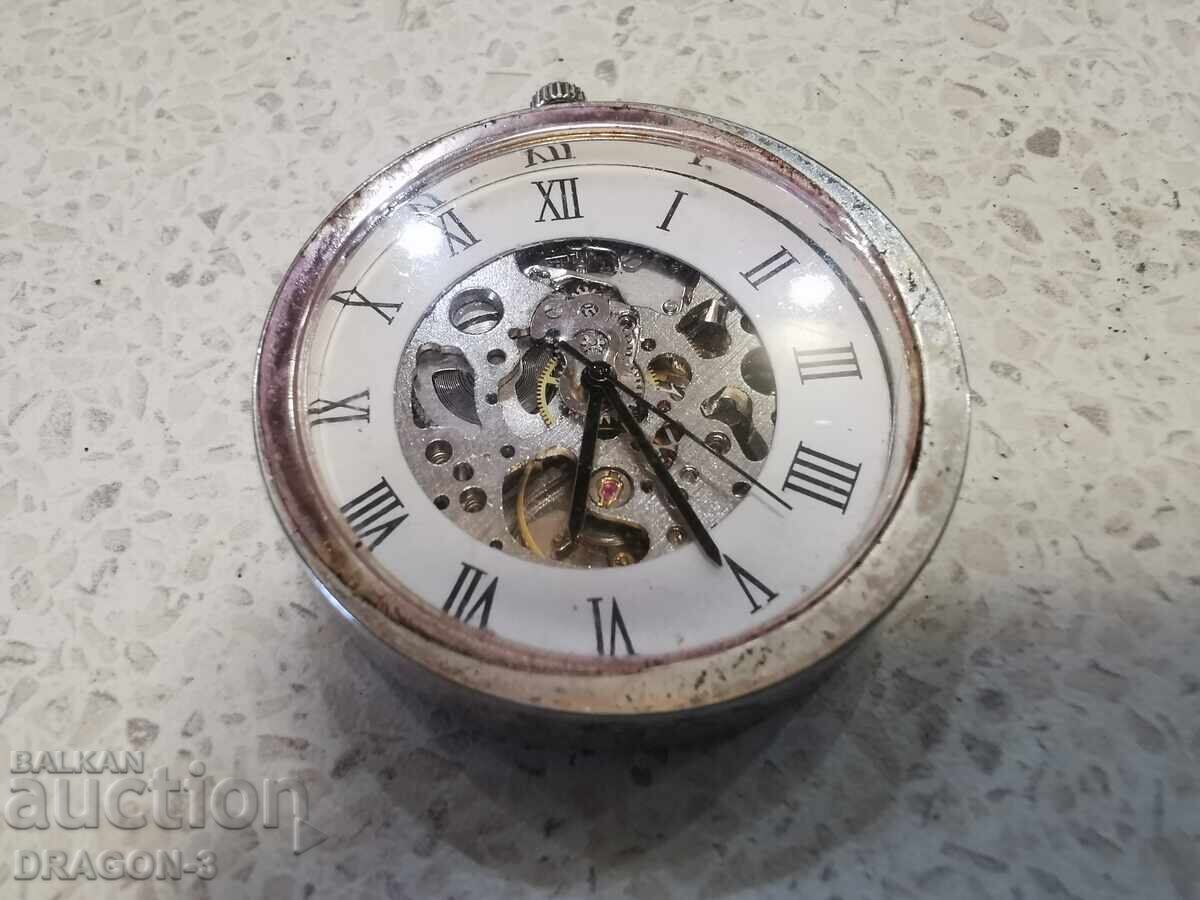 ДЖОБЕН СКЕЛЕТОН с цена 35.00 лв. | € 17.90