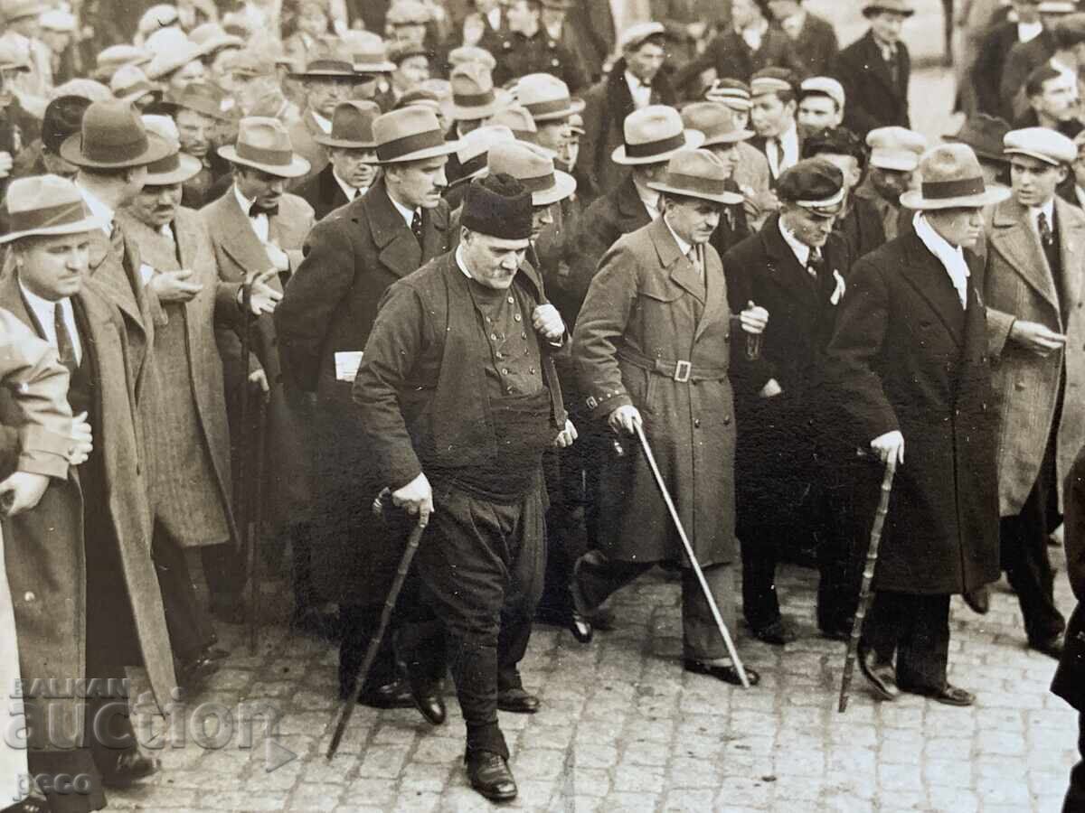 Υπουργός Γεώργι Γιόρντανωφ Συνέδριο Αγροτικής Ένωσης Βράβτσα 1 παλιά φωτογραφία με τιμή 50.00 BGN | € 25.56 Υπουργός Γεώργι Γιόρντανωφ Συνέδριο Αγροτικής Ένωσης Βράβτσα 1 παλιά φωτογραφία με τιμή 50.00 BGN | € 25.56